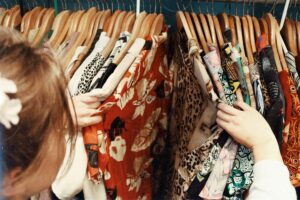 Vintage stores in Orlando - a shopper looks at retro shirts